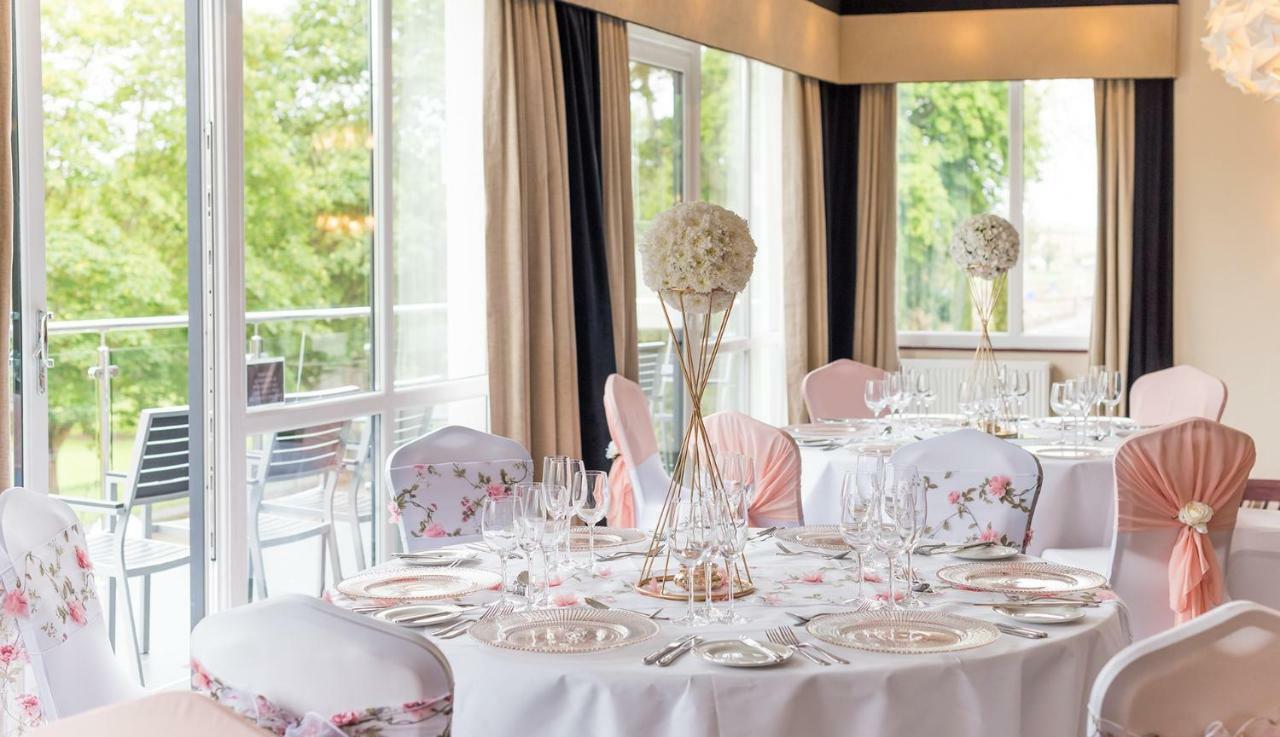 The Park Hotel بارنستابل المظهر الخارجي الصورة